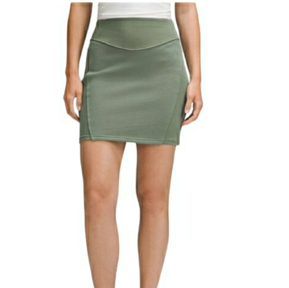 NWT Lululemon Scuba HR Mini Skirt- XL